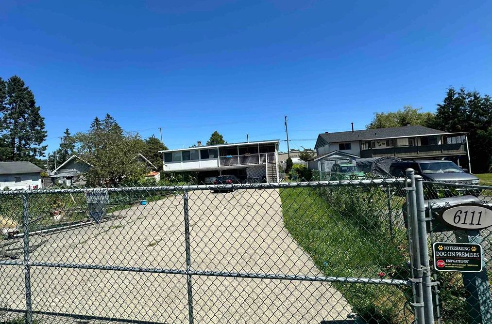 House for sale at 6111 176 Street Surrey British Columbia - MLS: R3028154