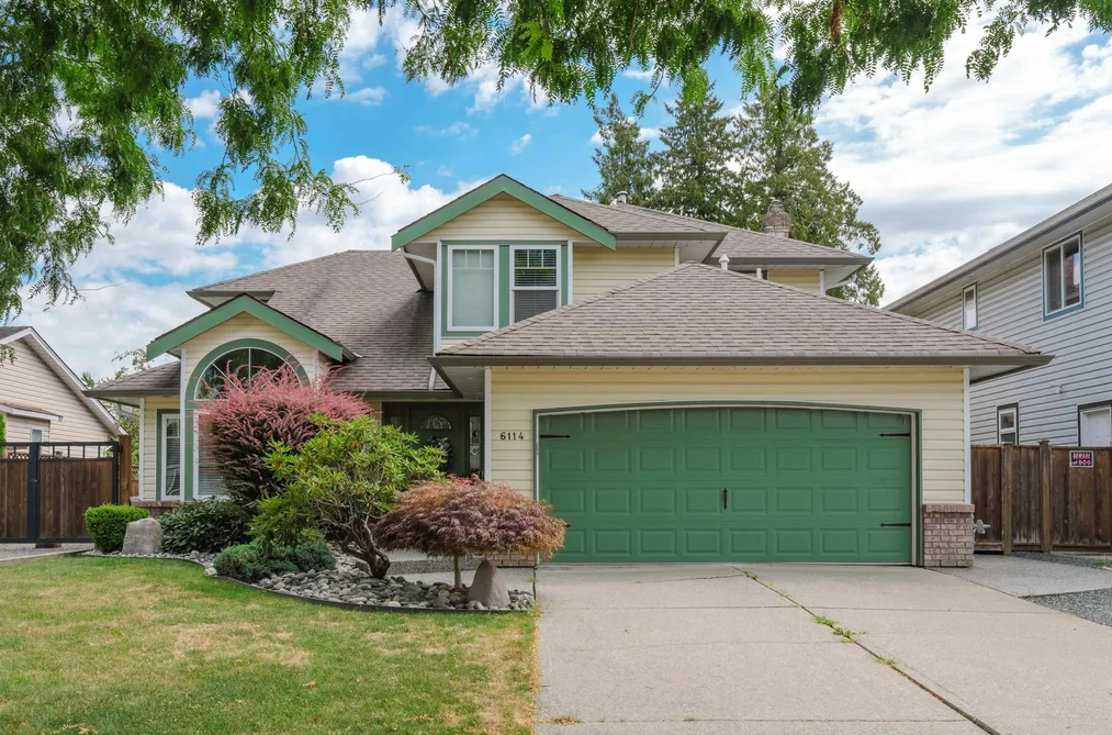 House for sale at 6114 187a Street Surrey British Columbia - MLS: R3130827