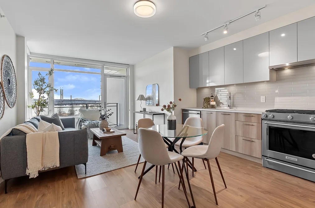 Condo for sale at 612 258 Nelson'S Court New Westminster British Columbia - MLS: R3102693