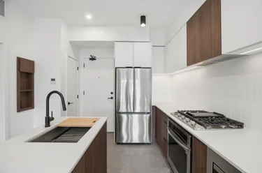 623 Kemsley Ave Unit 612, Coquitlam, BC - MLS: R3165615