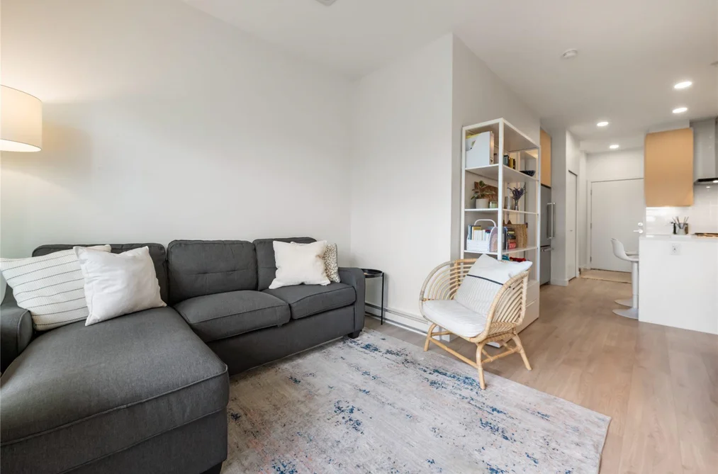 Condo for sale at 612 7588 16th Street Burnaby British Columbia - MLS: R3158674