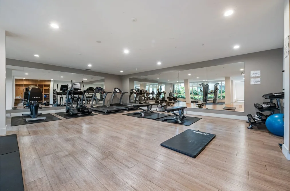 612-7588 16th Street, Burnaby, BC - Condo for Sale - Photo 18 of 20 612-7588 16th Street, Burnaby, BC - Condo for Sale - Photo 18 of 20