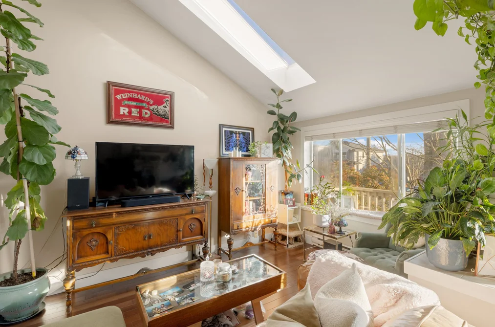 612 E 4TH STREET, North Vancouver BC V7L 1J8, North Vancouver BC — Residential for Sale - Photo 3