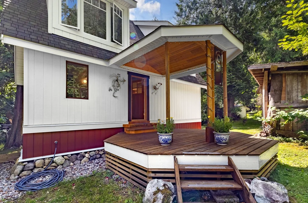 6121 GOLF COURSE ROAD, Sechelt BC V7Z 0R2, Sechelt BC — Residential for Sale - Photo 2