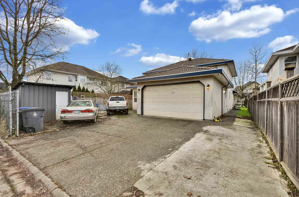 6122 168 STREET, Surrey BC V3S 3X8, Surrey BC — Residential for Sale - Photo 4