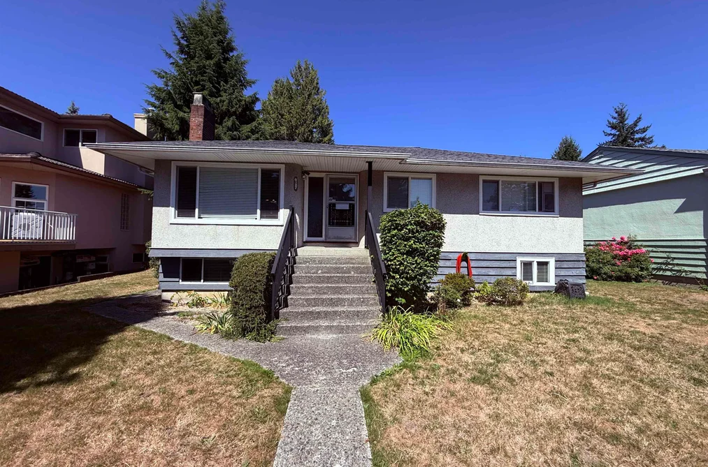 6127 Buchanan St, Burnaby, BC - MLS: R3177899