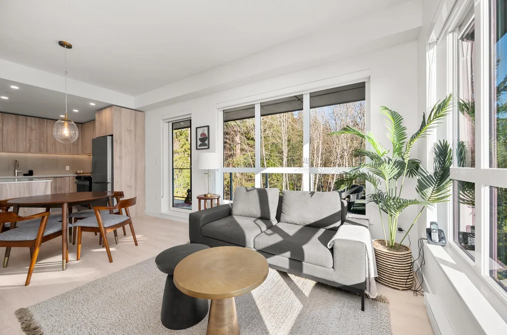 Condo for sale at 613 3596 Malsum Drive North Vancouver British Columbia - MLS: R3162870