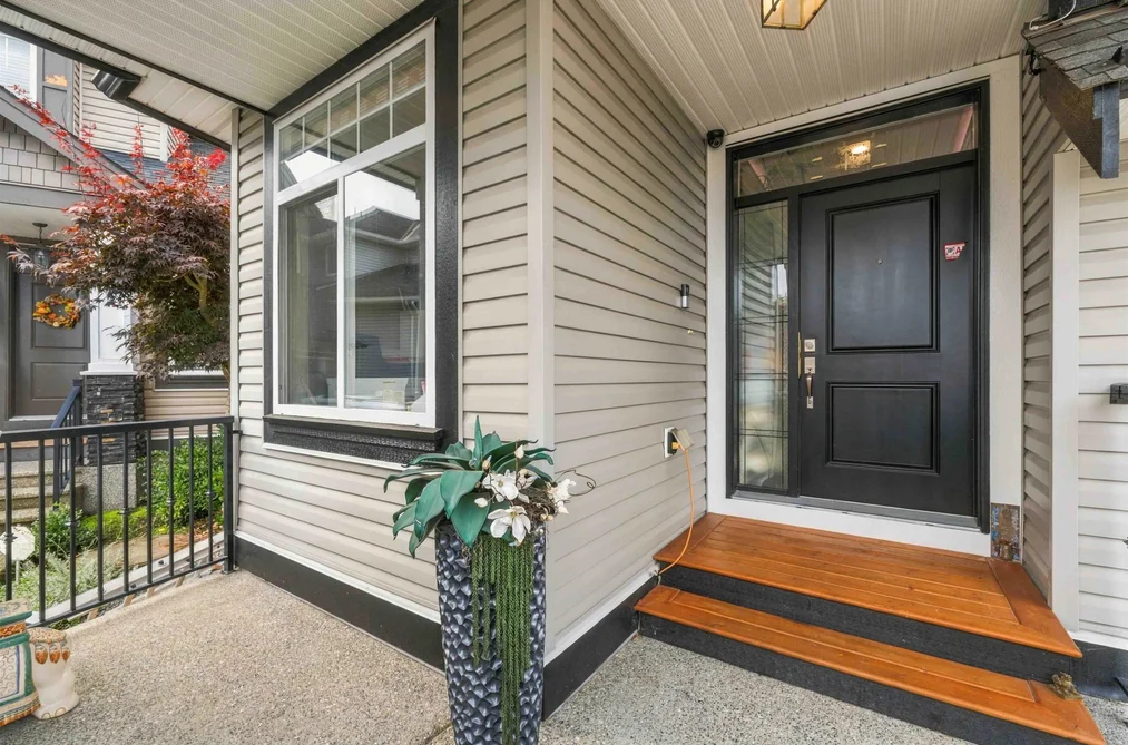 6131 147B Street, Surrey, BC - MLS: R3179747 - Photo 3 6131 147B Street, Surrey, BC - MLS: R3179747 - Photo 3