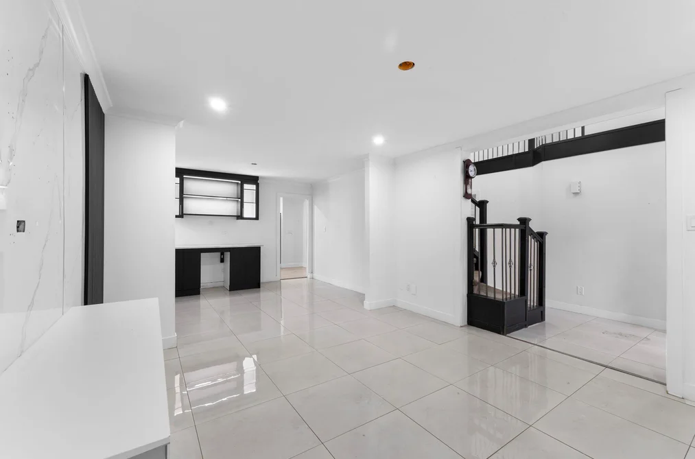 6138 134A STREET, Surrey BC V3X 1L9, Surrey BC — Residential for Sale - Photo 2