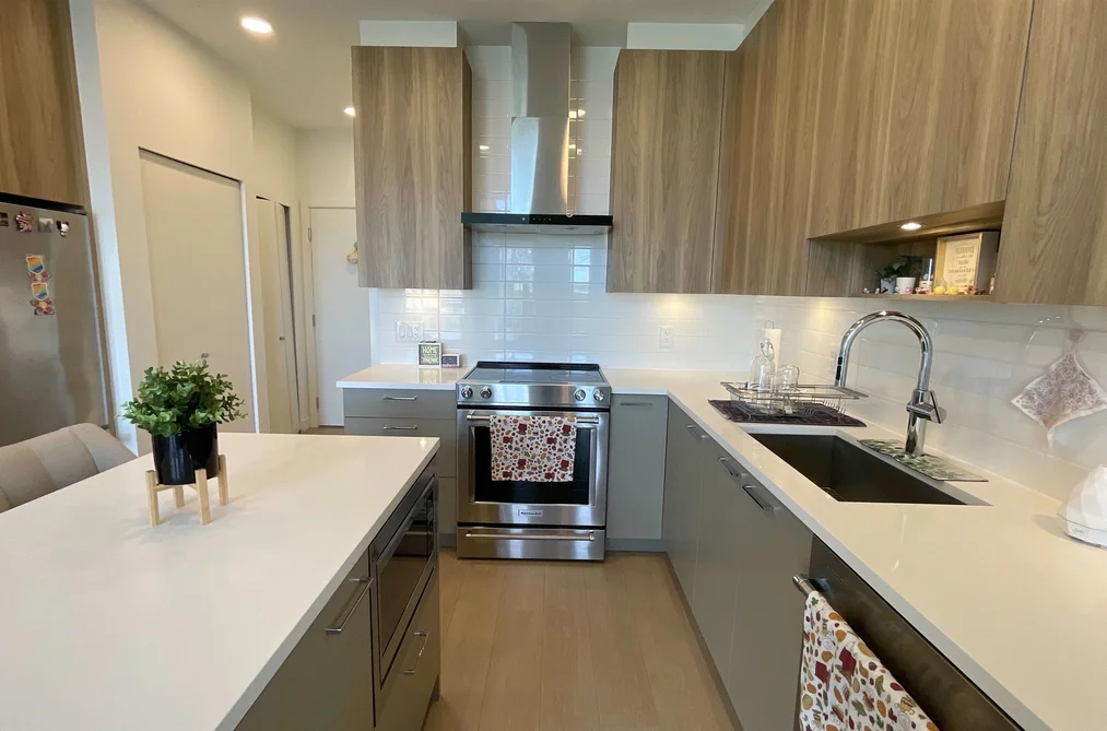 614 7599 15TH STREET, Burnaby BC V3N 0H9, Burnaby BC — Residential for Sale - Photo 3