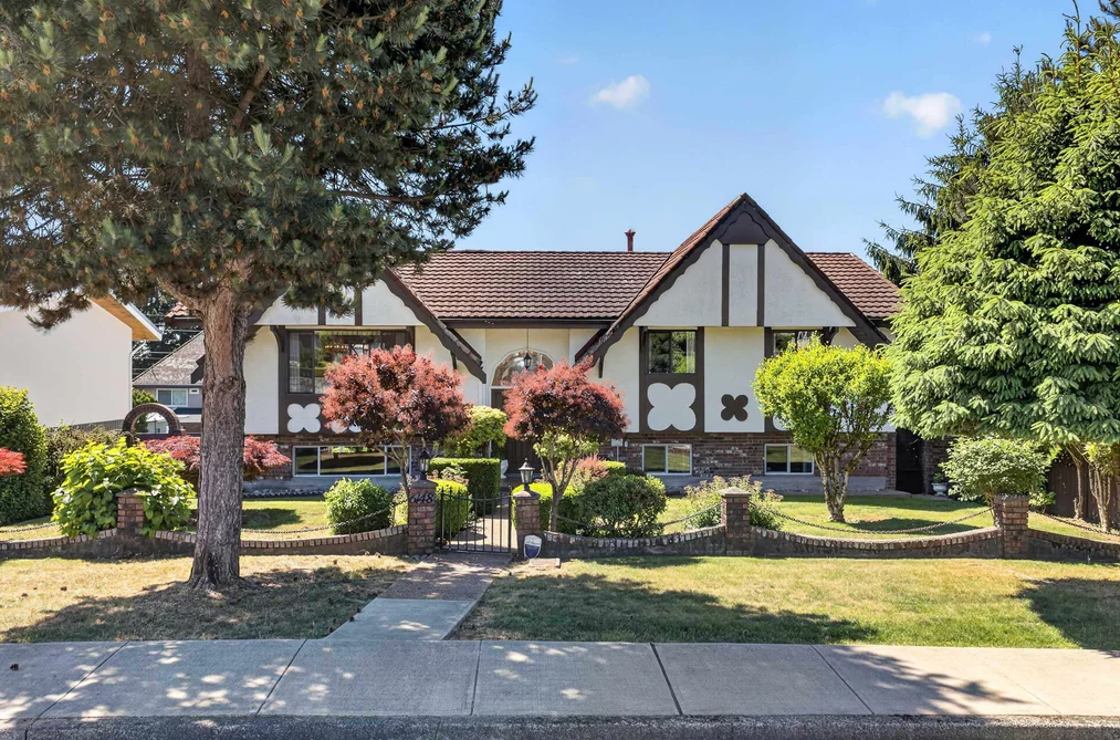 House for sale at 6148 Charles Street Burnaby British Columbia - MLS: R3133941