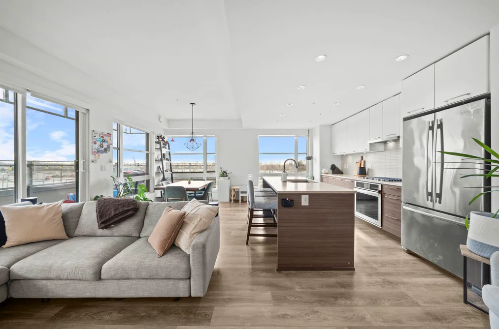 Condo for sale at 615 3488 Sawmill Crescent Vancouver British Columbia - MLS: R3111841