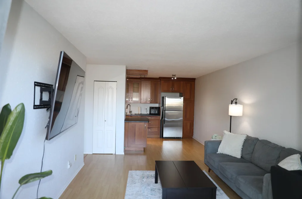 615 774 GREAT NORTHERN WAY, Vancouver BC V5T 1E5, Vancouver BC — Residential for Sale - Photo 3