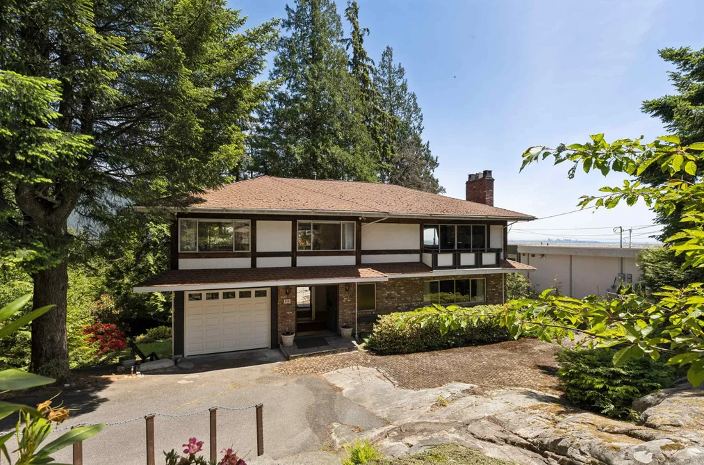 House for sale at 615 Ballantree Road West Vancouver British Columbia - MLS: R3131887