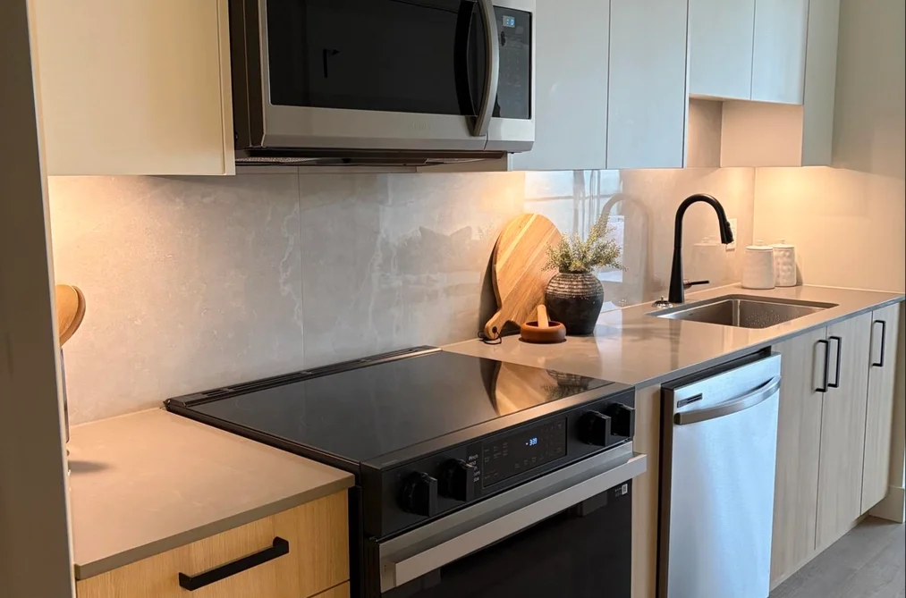 616 10065 133 STREET, Surrey, BC — Residential for Sale — Photo 3 of 5