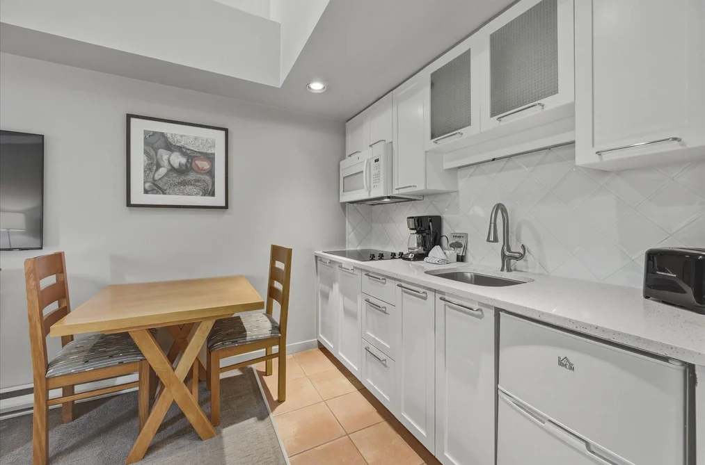 616 4295 BLACKCOMB WAY, Whistler BC V8E 0X2, Whistler BC — Residential for Sale — Photo 11 of 18