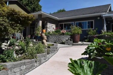 6166 Norwest Bay Rd, Sechelt, BC - MLS: R3119618