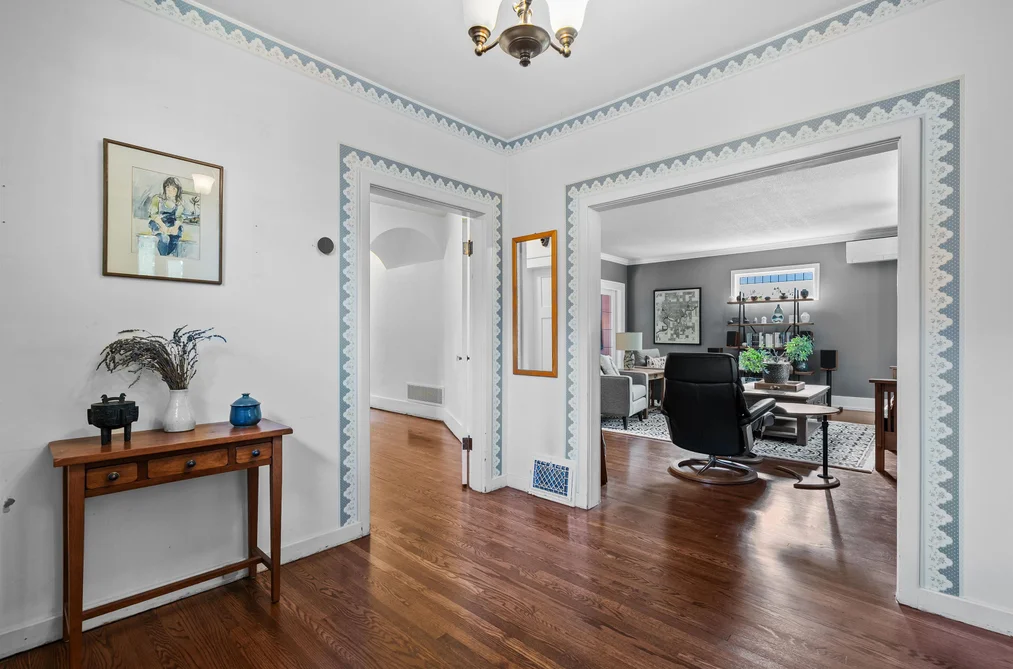 617 Fifth Street, New Westminster, BC - MLS: R3172815 - Photo 19 617 Fifth Street, New Westminster, BC - MLS: R3172815 - Photo 19
