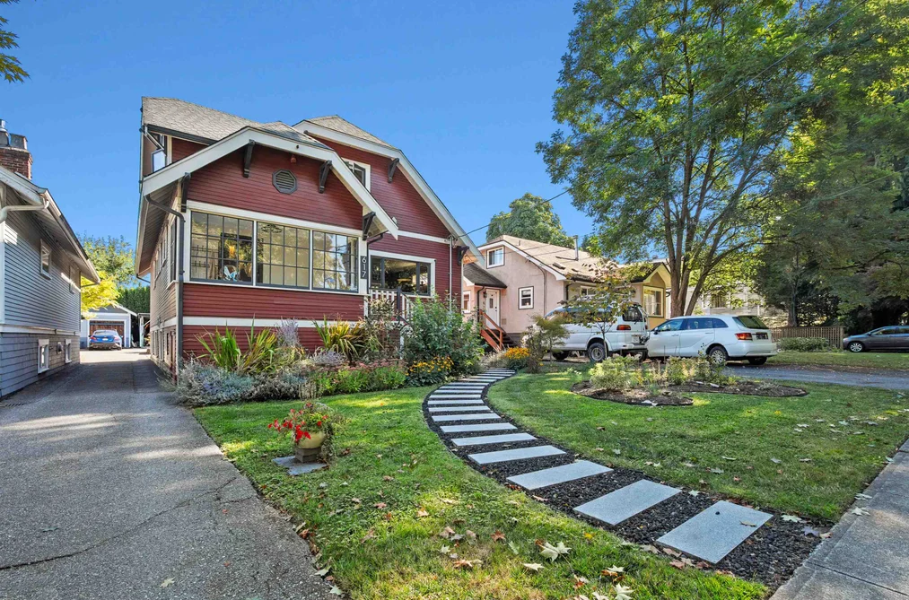 617 Fifth Street, New Westminster, BC - MLS: R3172815 - Photo 34 617 Fifth Street, New Westminster, BC - MLS: R3172815 - Photo 34