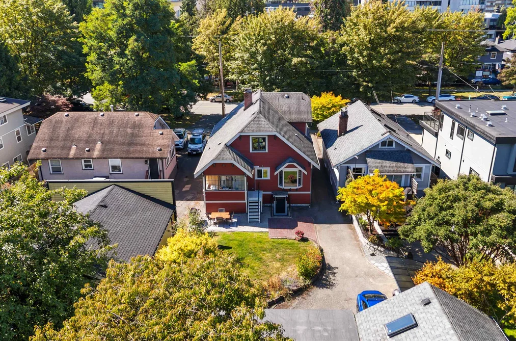 617 Fifth Street, New Westminster, BC - MLS: R3172815 - Photo 35 617 Fifth Street, New Westminster, BC - MLS: R3172815 - Photo 35