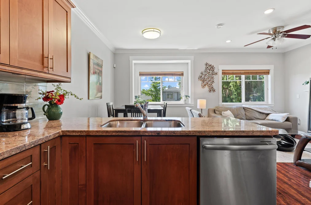 6176 MAIN STREET, Vancouver BC V5W 2T7, Vancouver BC — Residential for Sale — Photo 5 of 30