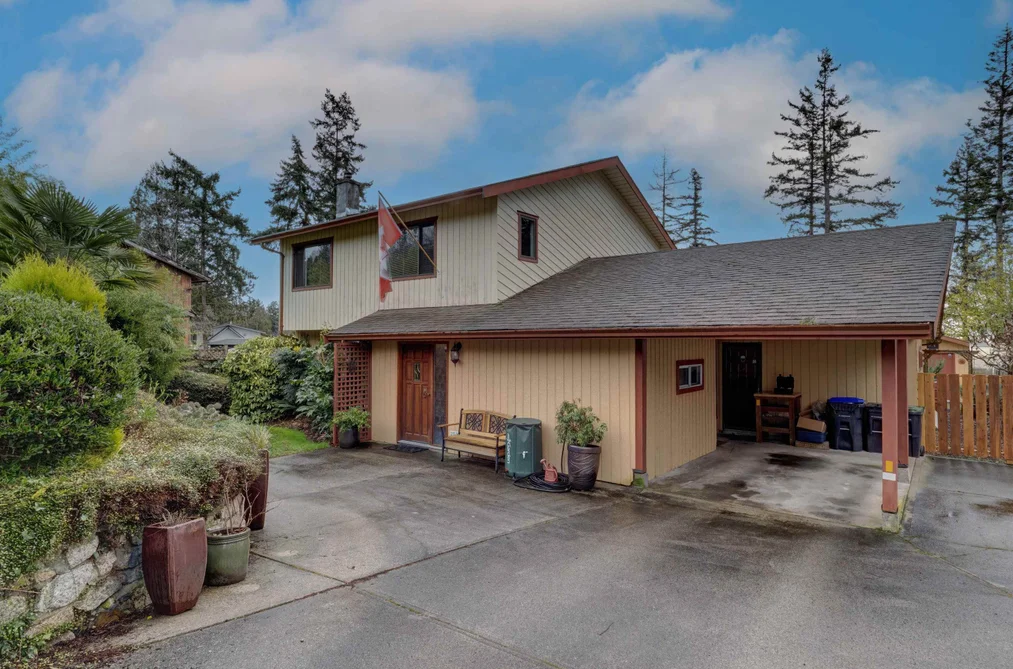 6183 BLIGH ROAD, Sechelt BC V7Z 0M1, Sechelt BC — Residential for Sale - Photo 2