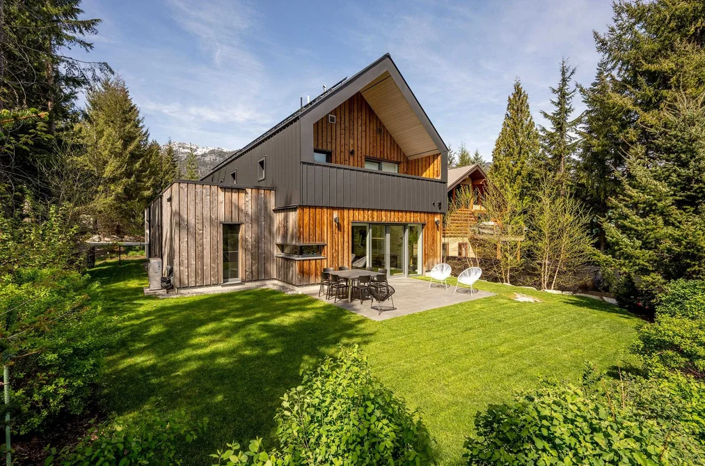 House for sale at 6187 Eagle Drive Whistler British Columbia - MLS: R3122515