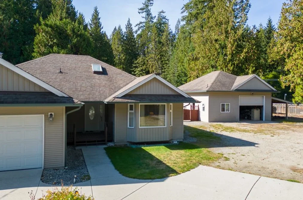 619 Ocean View, Gibsons, BC - MLS: R3171703