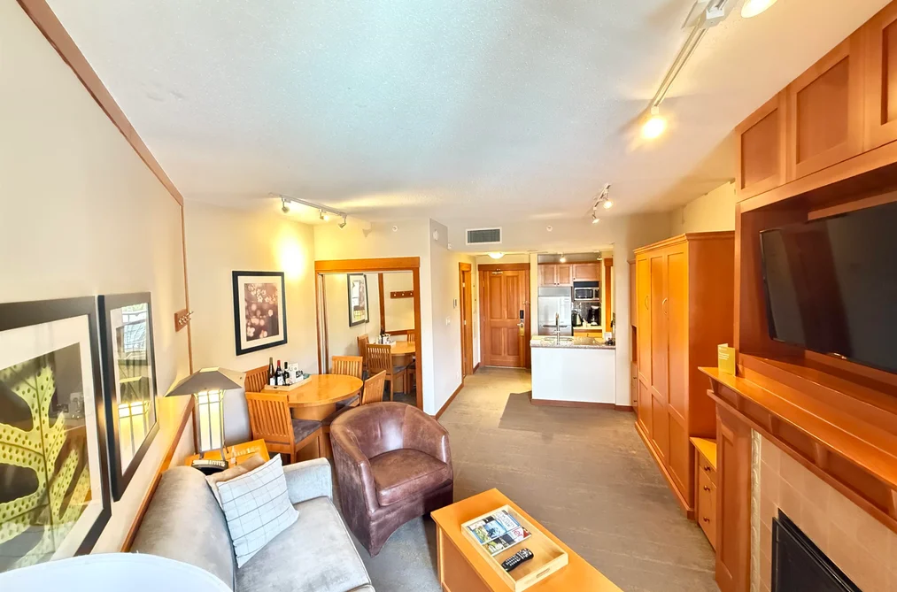 Condo for sale at 620 4320 Sundial Crescent Whistler British Columbia - MLS: R3017115