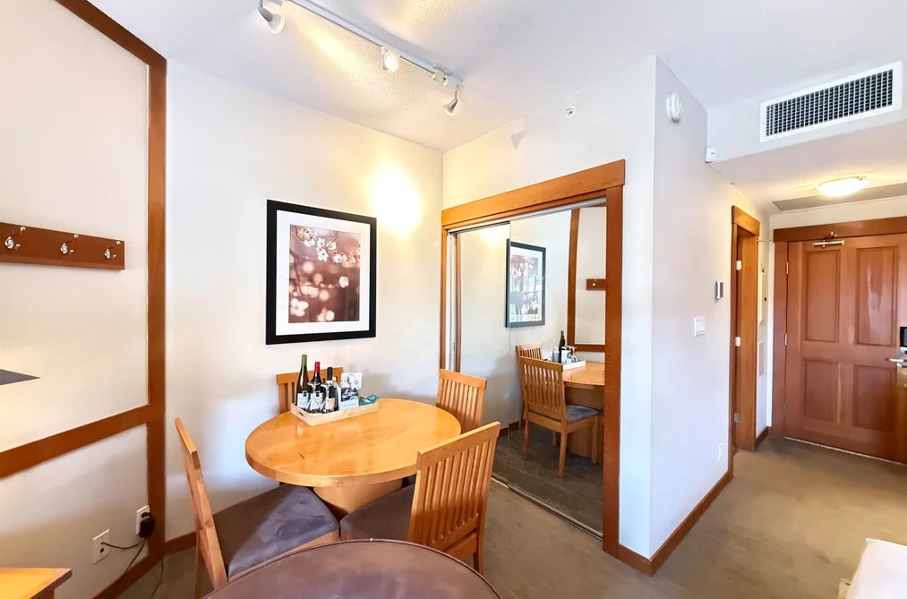 620 4320 SUNDIAL CRESCENT, Whistler BC V8E 1G6, Whistler BC — Residential for Sale - Photo 2