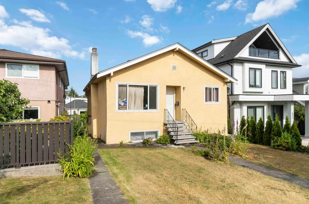 620 SLOCAN STREET, Vancouver BC V5K 3X7, Vancouver BC — Residential for Sale - Photo 3