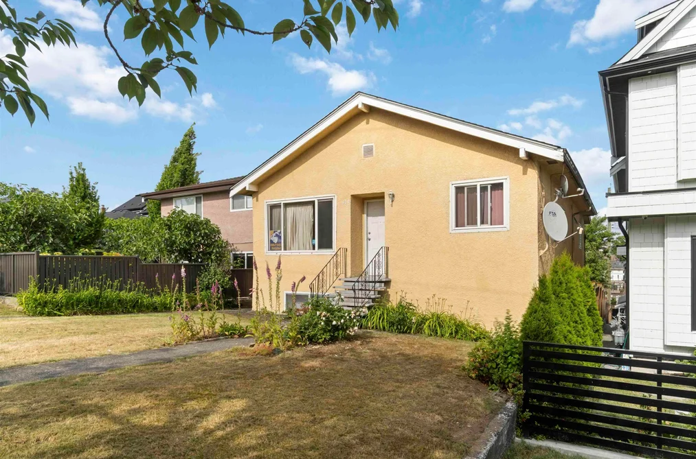 620 SLOCAN STREET, Vancouver BC V5K 3X7, Vancouver BC — Residential for Sale - Photo 4
