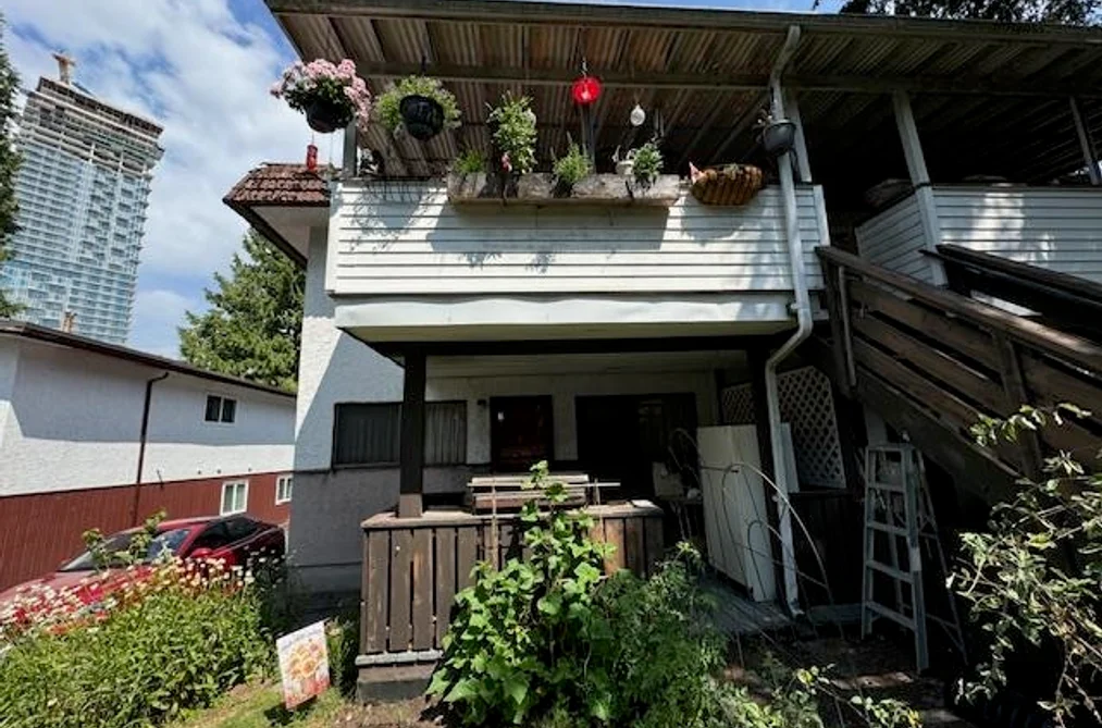 620 SMITH AVENUE, Coquitlam BC V3J 2W3, Coquitlam BC — Residential Income for Sale - Photo 4