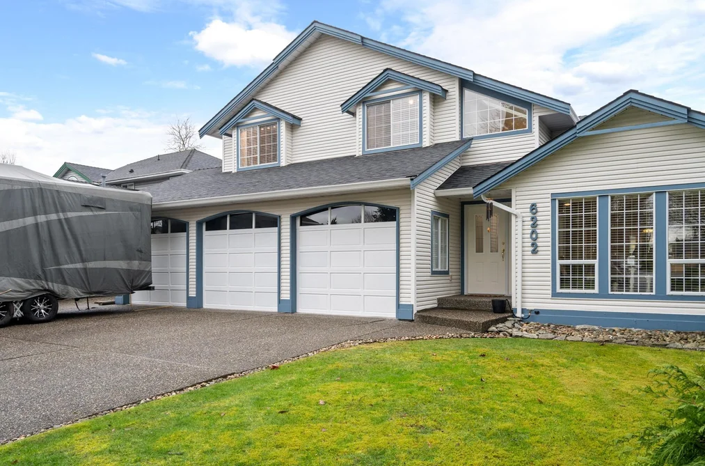 6202 189 STREET, Surrey BC V3S 7T7, Surrey BC — Residential for Sale - Photo 2