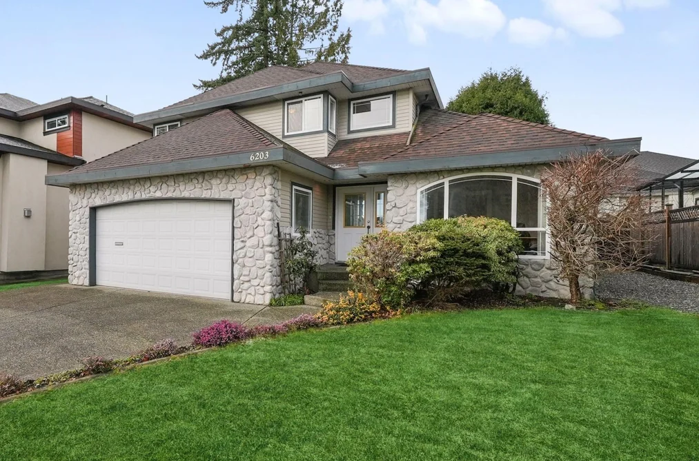 House for sale at 6203 190 Street Surrey British Columbia - MLS: R3109797