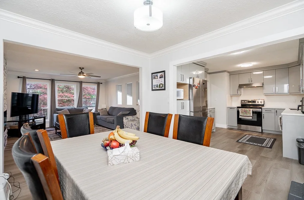 6209 172ND STREET, Surrey BC V3S 5W1, Surrey BC — Residential for Sale — Photo 6 of 27