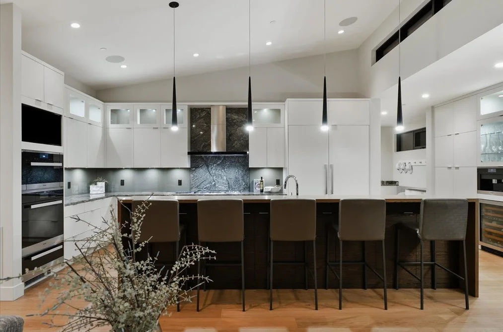 6210 OVERSTONE DRIVE, West Vancouver BC V7W 1X5, West Vancouver BC — Residential for Sale — Photo 16 of 40