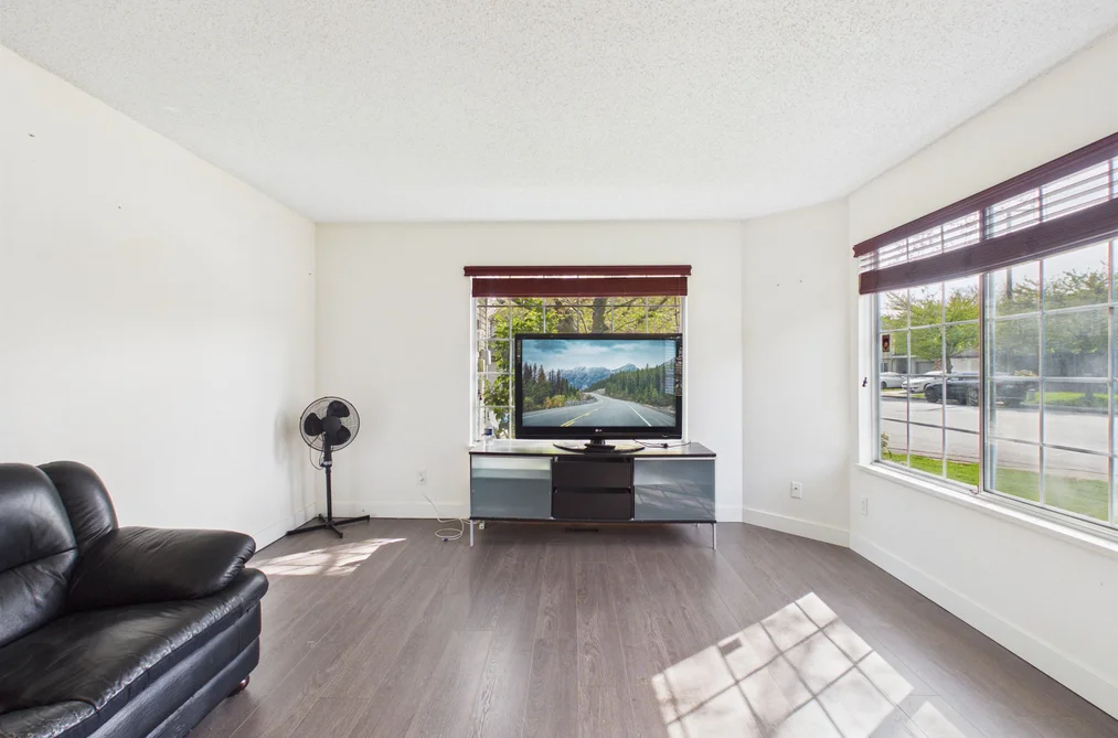 6220 LYNAS LANE, Richmond BC V7C 5E4, Richmond BC — Residential for Sale - Photo 2