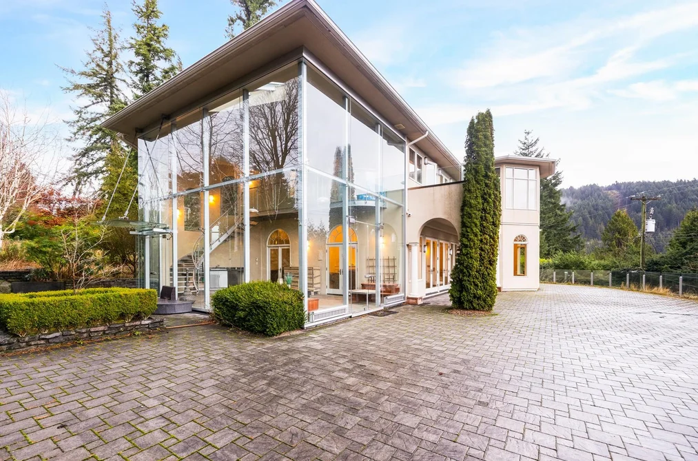 6220 SUMMIT AVENUE, West Vancouver BC V7W 1Y2, West Vancouver BC — Residential for Sale - Photo 2