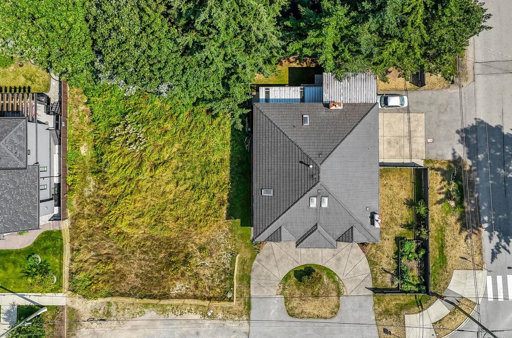 6222 133 STREET, Surrey BC V3X 1M2, Surrey BC — Residential for Sale - Photo 2