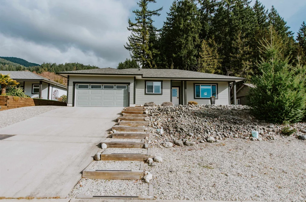 6222 SITKA ROAD, Sechelt BC V7Z 0L3, Sechelt BC — Residential for Sale - Photo 2