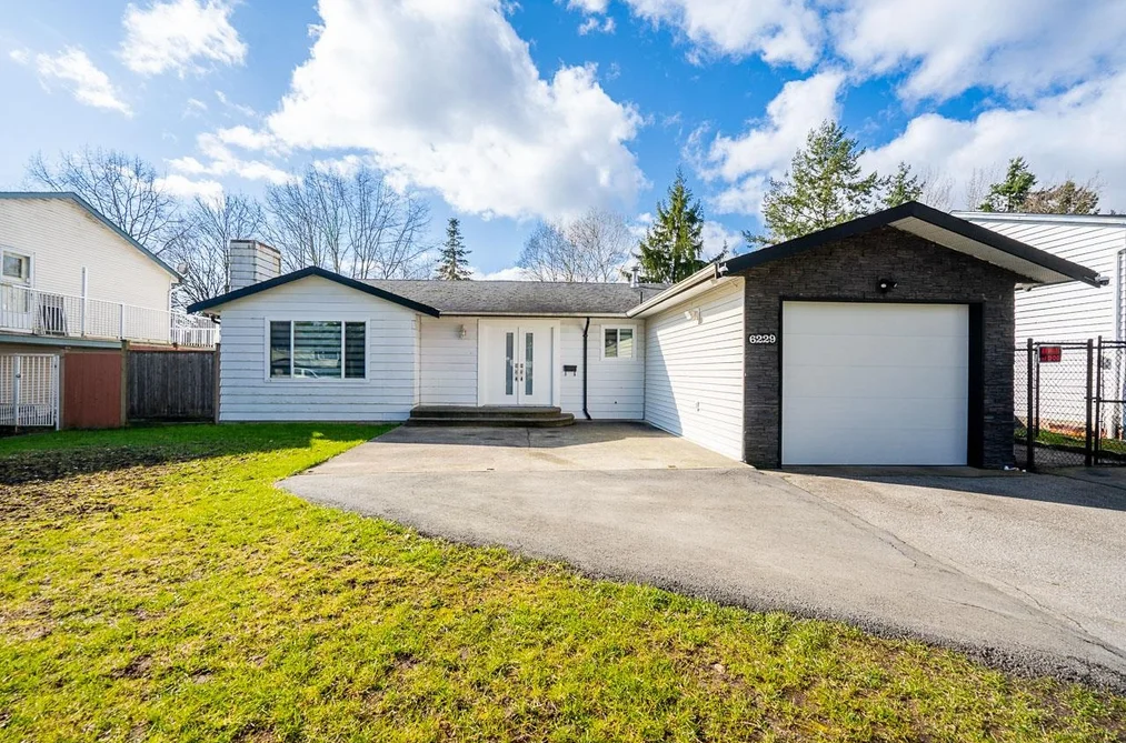6229 174B STREET, Surrey BC V3S 5K8, Surrey BC — Residential for Sale - Photo 2