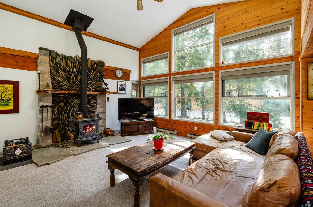 6250 EAGLE DRIVE, Whistler BC V8E 0C7, Whistler BC — Residential for Sale - Photo 4