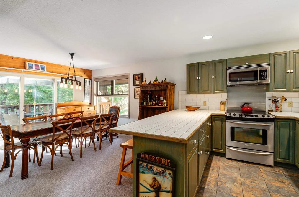 6250 EAGLE DRIVE, Whistler BC V8E 0C7, Whistler BC — Residential for Sale — Photo 9 of 17