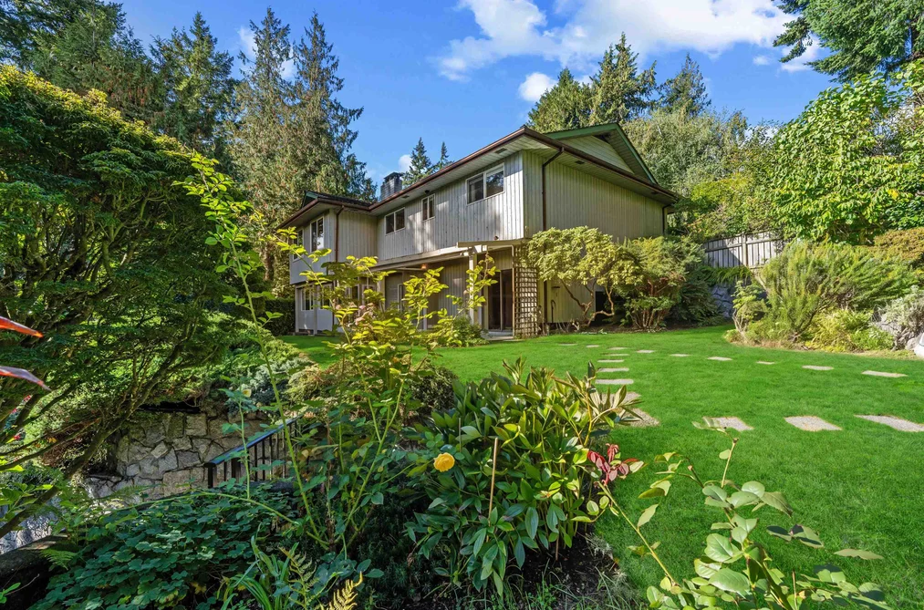 6250 Summit Ave, West Vancouver, BC - MLS: R3175027