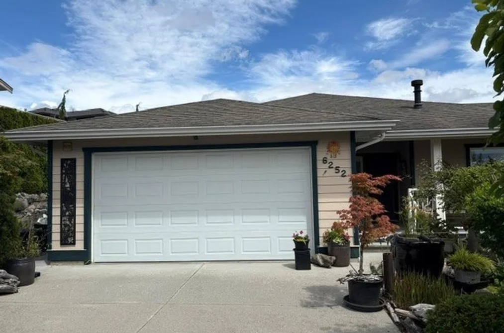 House for sale at 6252 Baillie Road Sechelt British Columbia - MLS: R3133360