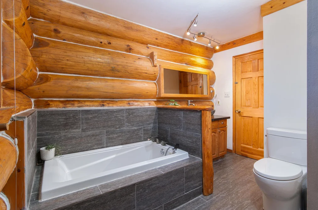 6252 BISHOP WAY, Whistler BC V8E 0C6, Whistler BC — Residential for Sale - Photo 7