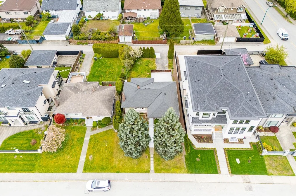 House for sale at 6257 Berwick Street Burnaby British Columbia - MLS: R3114754