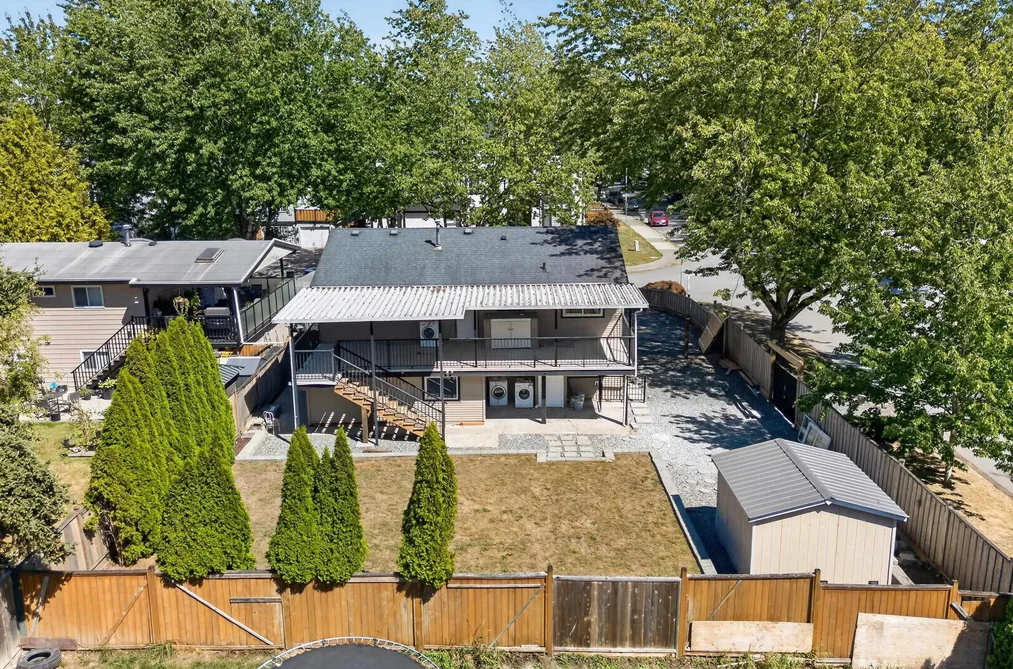 6285 173A Street, Surrey, BC - House for Sale - Photo 2 of 37 6285 173A Street, Surrey, BC - House for Sale - Photo 2 of 37