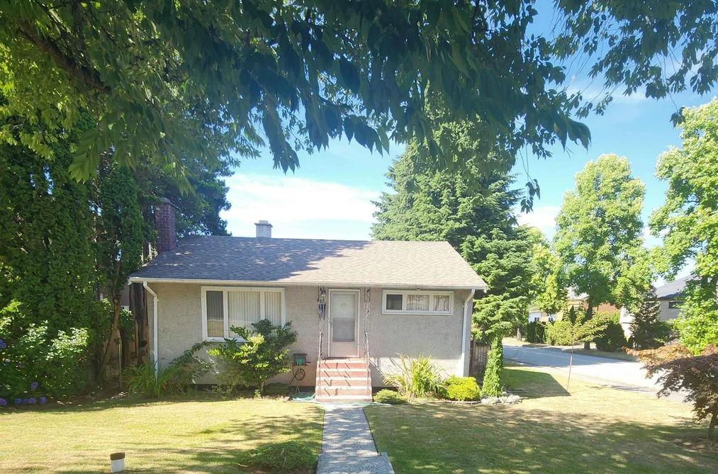 House for sale at 6291 Dickens Street Burnaby British Columbia - MLS: R3153146